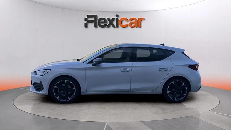 Usado Cupra Leon 150 CV (110 kW) 2024 Blanco Berlina