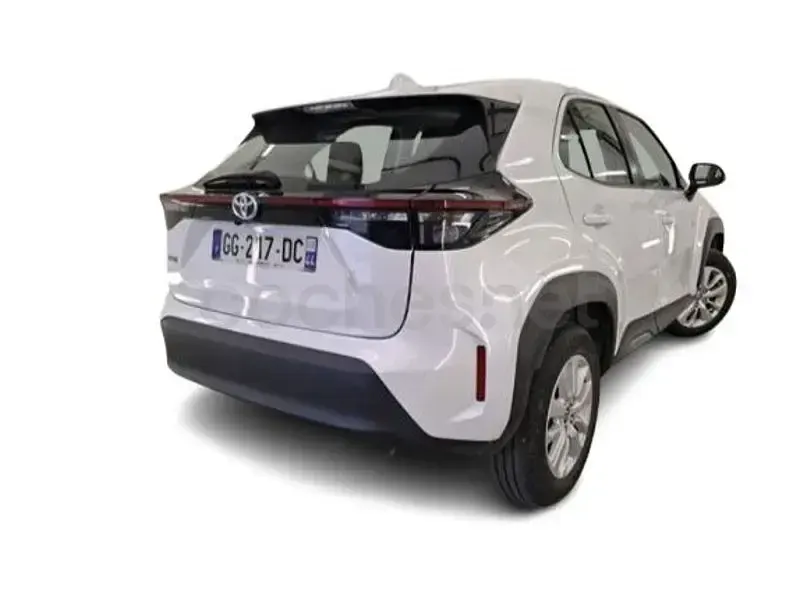 Usado Toyota Yaris Cross Active 116 CV (85 kW) 2022 Blanco SUV