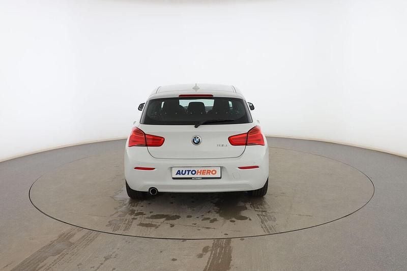 Usado BMW 116 Sport Line 115 CV (84 kW) 2018 Blanco Utilitario