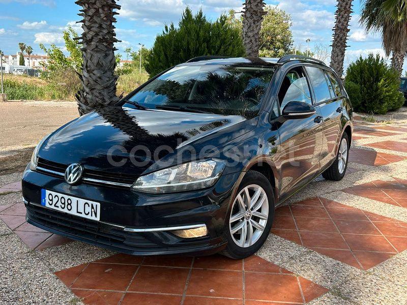 Negro Usado 2019 VW Golf VII Advance Familiar | 14.000 € (Buen precio) - Imagen 1/4