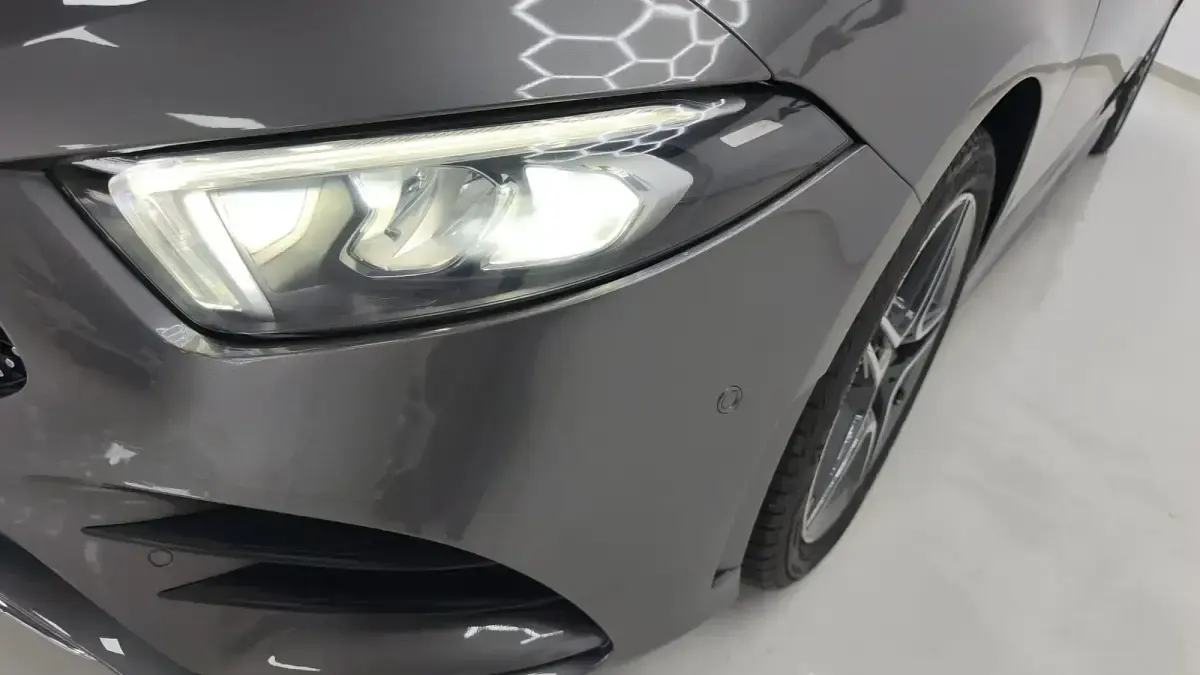 Käytetty Mercedes A250 218 HP (160 kW) 2021 Harmaa Viistoperä