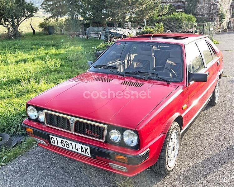 Usado Lancia Delta 140 CV (102 kW) 1990 Rojo Utilitario
