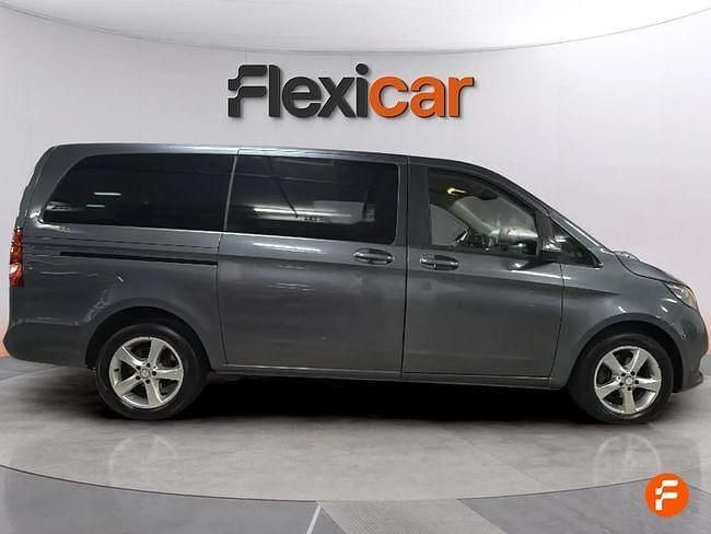 Usado Mercedes V220 Avantgarde 163 CV (119 kW) 2016 Gris / plata Monovolumen