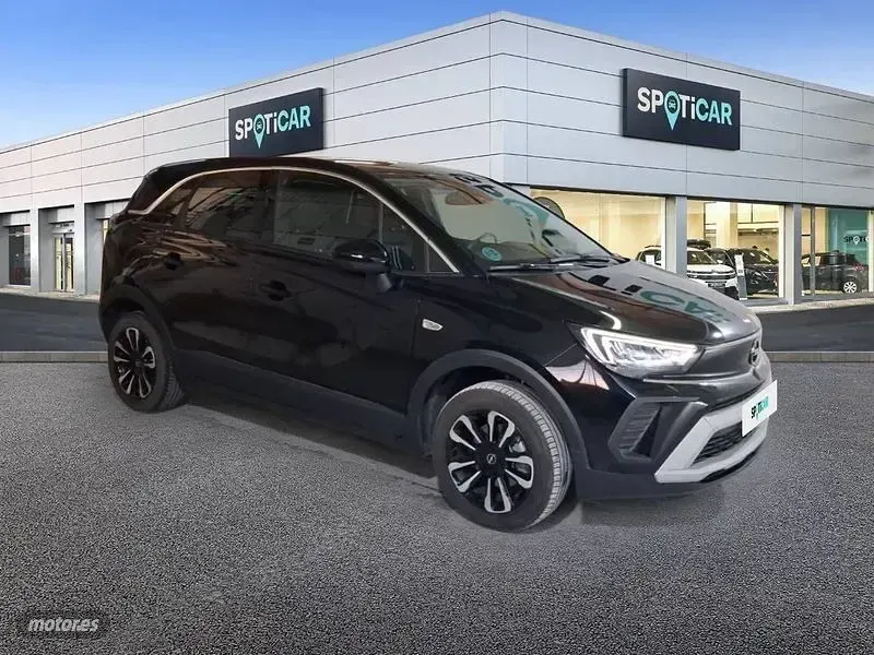 Usado Opel Crossland Elegance 130 CV (95 kW) 2022 Negro SUV