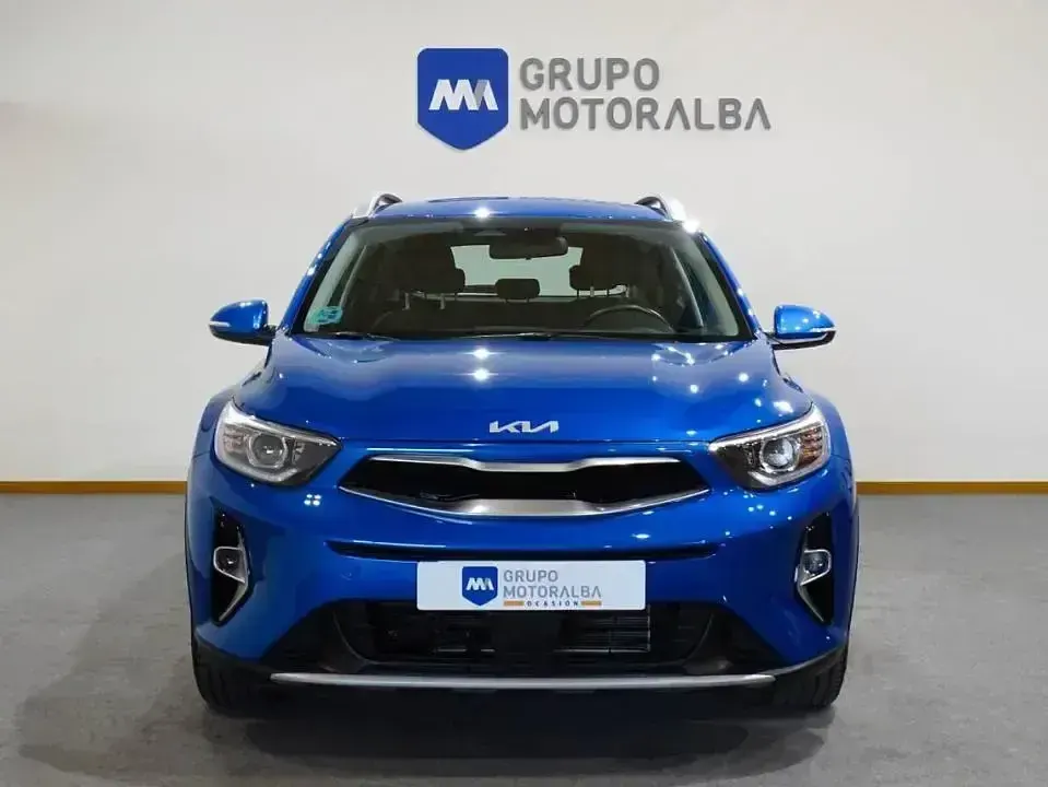 Usado Kia Stonic 84 CV (61 kW) 2023 Azul SUV