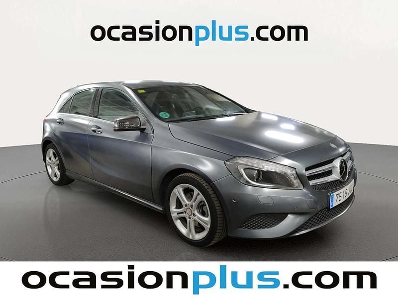 Usado Mercedes A200 Urban 136 CV (100 kW) 2015 Blanco Utilitario
