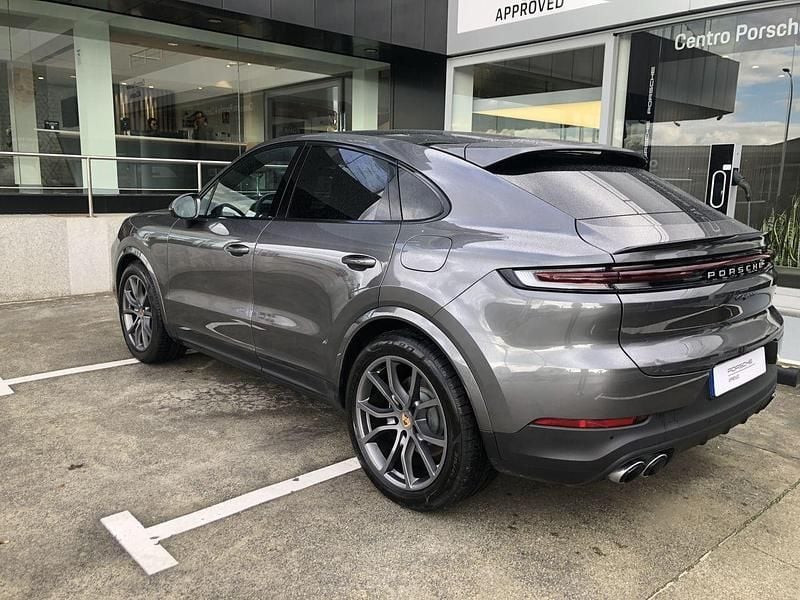 Usado Porsche Cayenne 470 CV (345 kW) 2024 Gris SUV