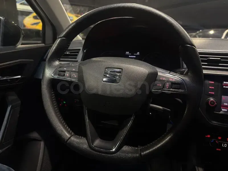 Usado Seat Ibiza Style Plus 95 CV (69 kW) 2019 Blanco Utilitario