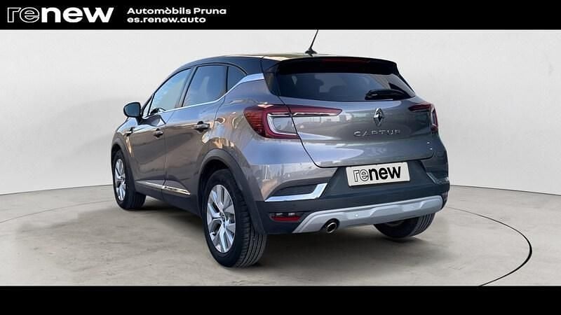 Usado Renault Captur Zen 140 CV (102 kW) 2021 Gris SUV