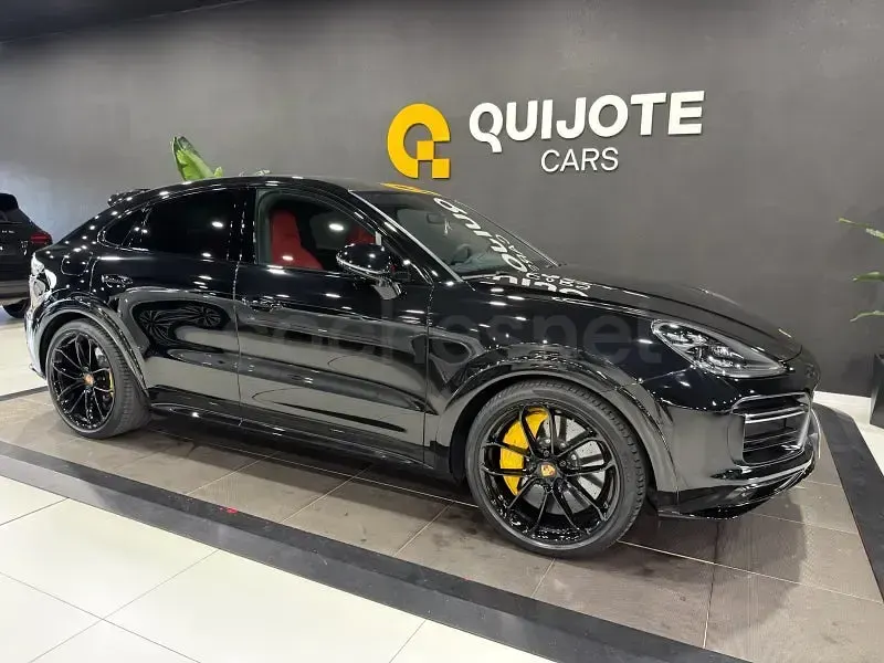 Usado Porsche Cayenne Turbo 550 CV (404 kW) 2021 Negro SUV