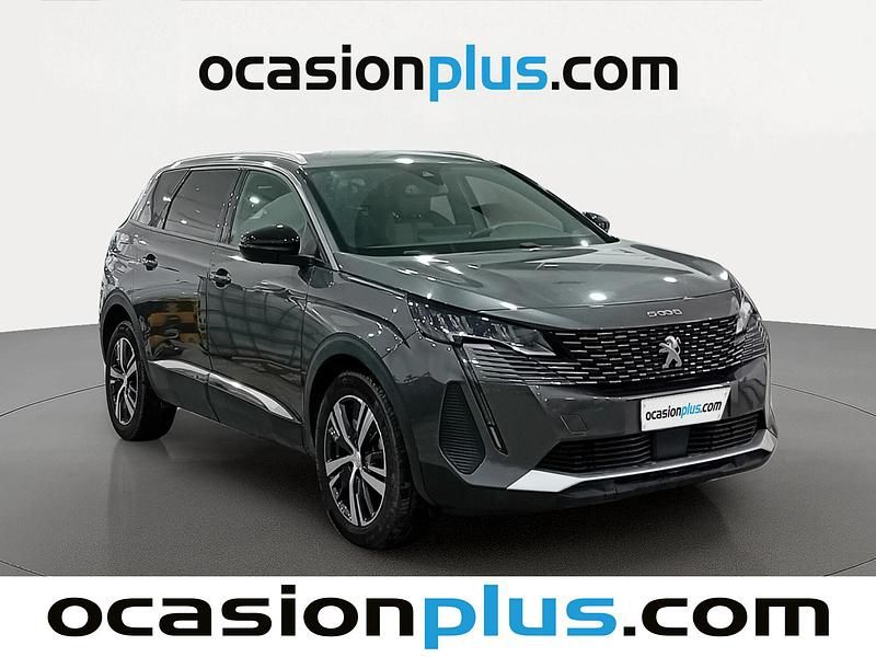 Usado Peugeot 5008 Allure 130 CV (95 kW) 2024 Gris SUV
