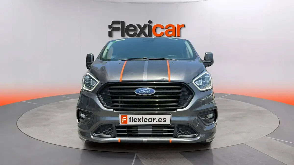 Usado Ford Tourneo Custom Titanium 150 CV (110 kW) 2022 Gris Van