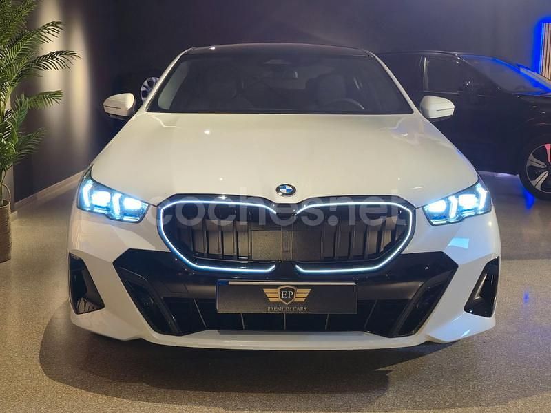 Usado BMW 540 Shadowline 303 CV (222 kW) 2025 Blanco Berlina