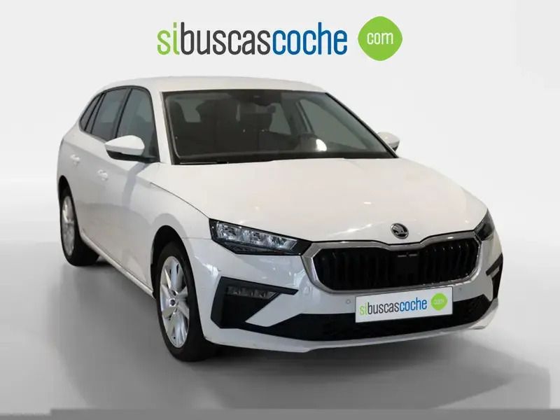 Blanco Usado 2024 Skoda Scala Selection Utilitario | 19.990 € (Un poco caro) - Imagen 1/4