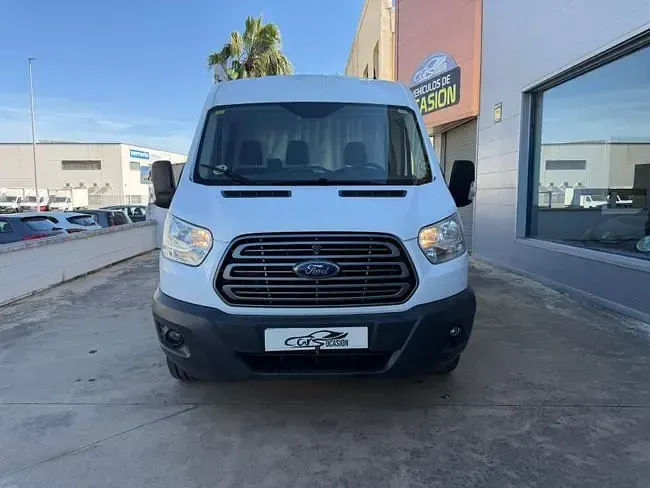 Usado Ford Transit Trend 125 CV (91 kW) 2015 Blanco Berlina