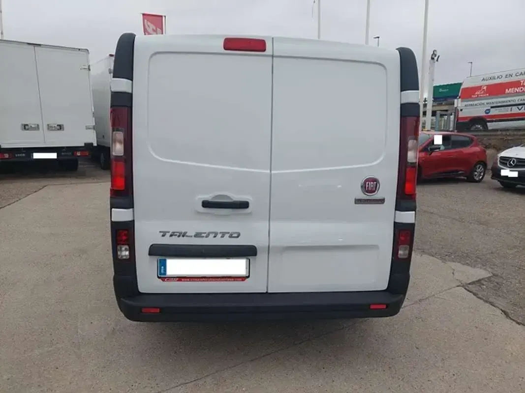 Usado Fiat Talento 120 CV (88 kW) 2018 Blanco Monovolumen