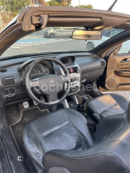 Usado Opel Tigra Sport 125 CV (91 kW) 2004 Negro Descapotable