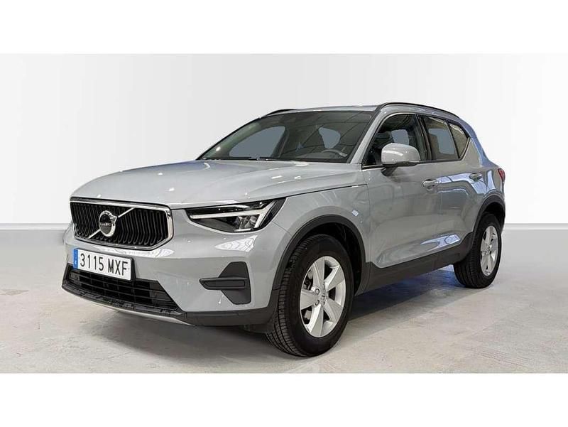 Usado Volvo XC40 129 CV (94 kW) 2024 Gris SUV