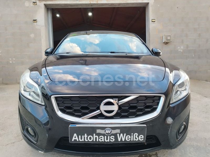 Negro Usado 2010 Volvo C30 Momentum Utilitario | 8300 € (Precio justo) - Imagen 1/4