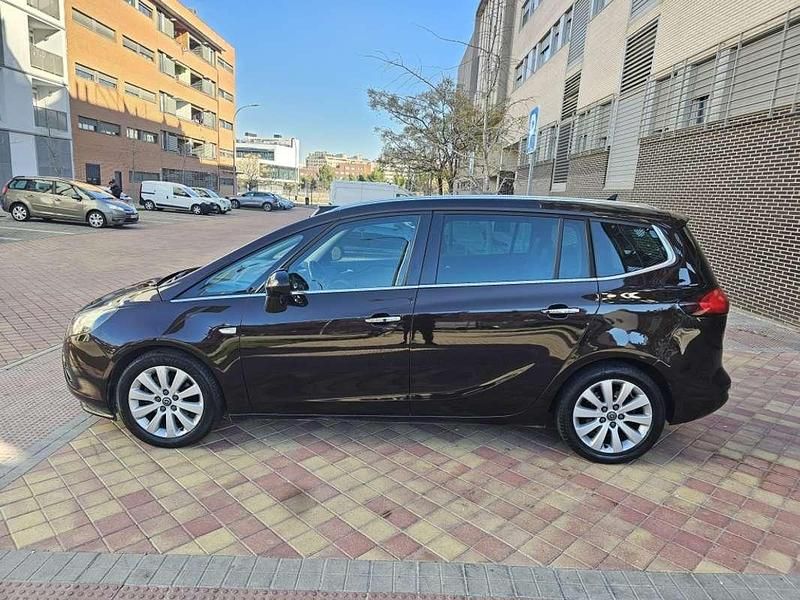 Usado Opel Zafira Tourer Excellence 131 CV (96 kW) 2013 Marrón Monovolumen