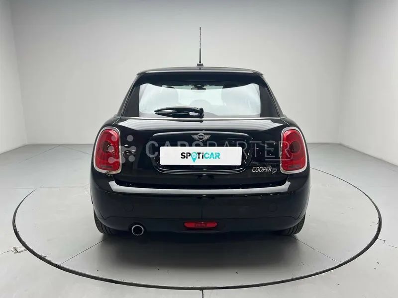 Negro midnight metallic Usado 2016 Mini Cooper D Utilitario | 21.300 € - Imagen 1/4