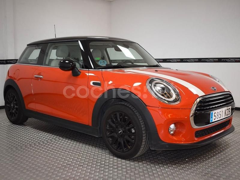 Usado Mini Cooper 136 CV (100 kW) 2019 Rojo Utilitario