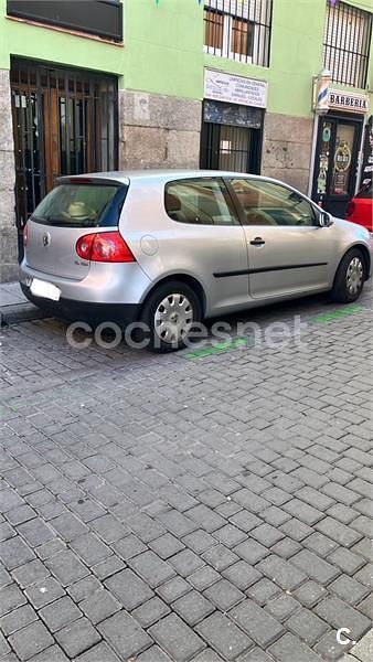 Gris / plata Usado 2005 VW Golf Highline Berlina | 3000 € (Precio justo) - Imagen 1/3