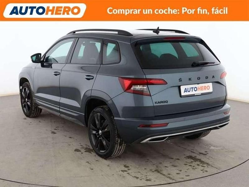 Usado Skoda Karoq SportLine 150 CV (110 kW) 2022 Gris SUV