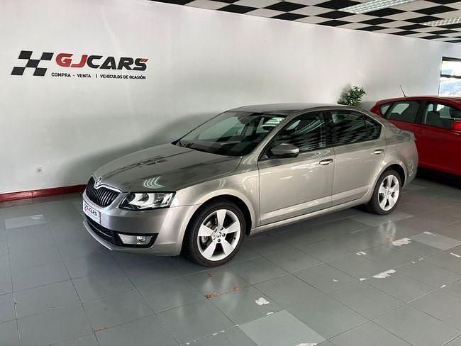 Usado Skoda Octavia GreenLine 110 CV (80 kW) 2016 Gris Utilitario