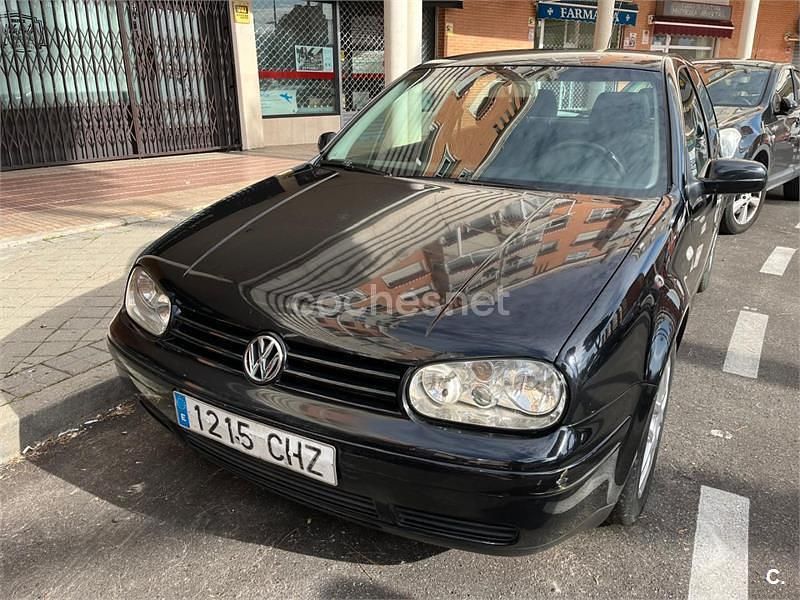 Negro Usado 2003 VW Golf Berlina | 3000 € (Precio justo) - Imagen 1/4
