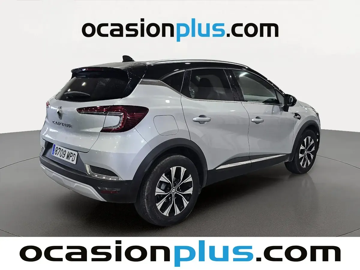 Usado Renault Captur Techno 91 CV (66 kW) 2024 Gris SUV