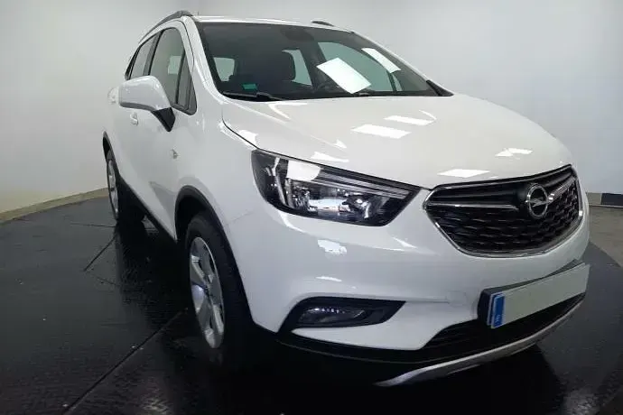 Usado Opel Mokka X Selective 140 CV (102 kW) 2019 Blanco SUV