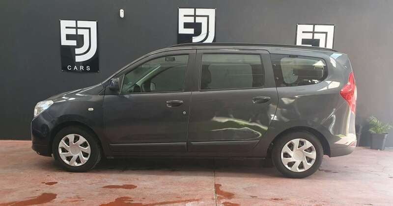 Usado Dacia Lodgy 90 CV (66 kW) 2016 Gris Monovolumen