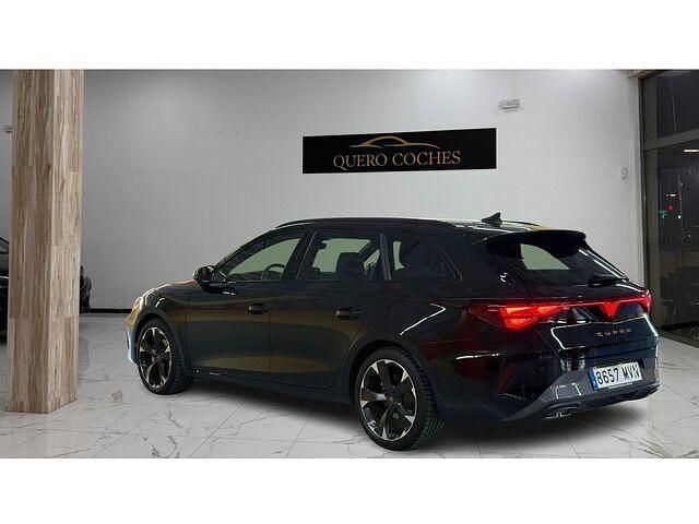 Usado Cupra Leon 150 CV (110 kW) 2024 Negro Familiar