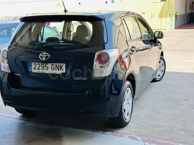 Usado Toyota Verso Active 132 CV (97 kW) 2009 Azul Monovolumen