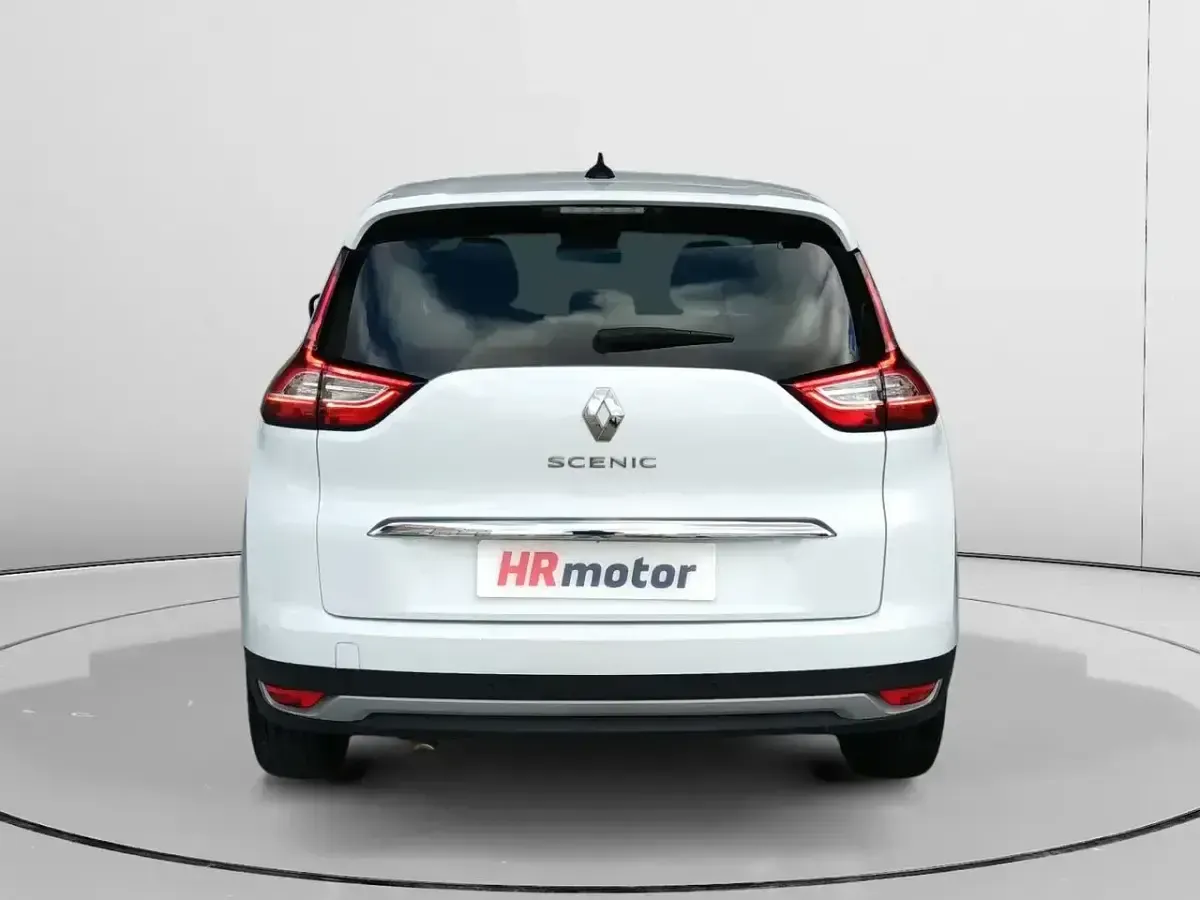 Używany Renault Grand Scénic IV Black Edition 140 KM (102 kW) 2021 Biały Minivan
