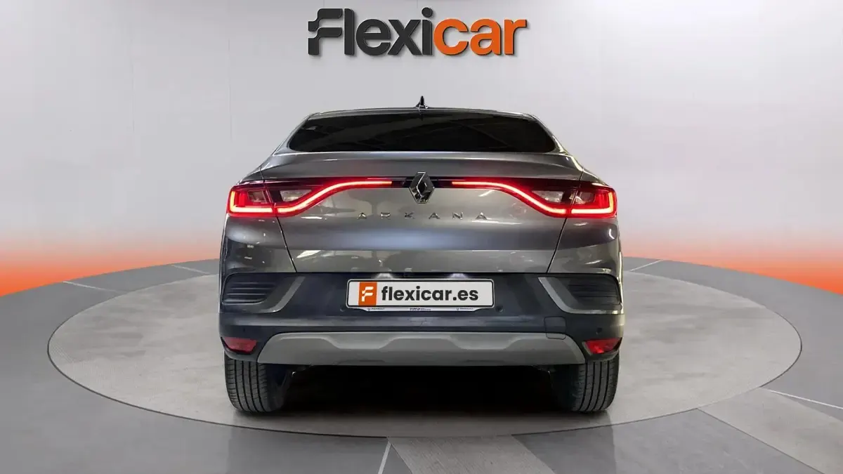 Usado Renault Arkana Techno 140 CV (102 kW) 2023 Gris SUV