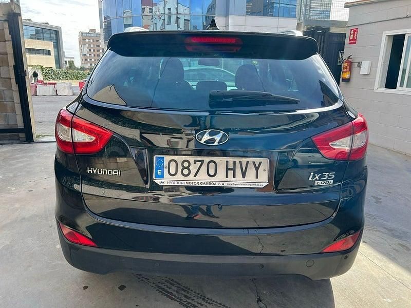 Usado Hyundai ix35 136 CV (100 kW) 2014 Negro SUV