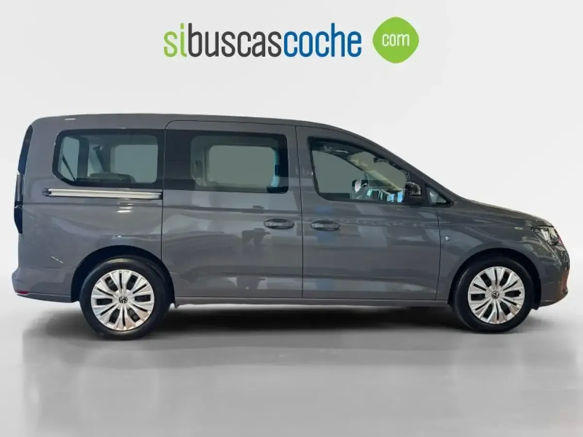 Usado VW Caddy Maxi 116 CV (85 kW) 2025 Gris/plata Monovolumen