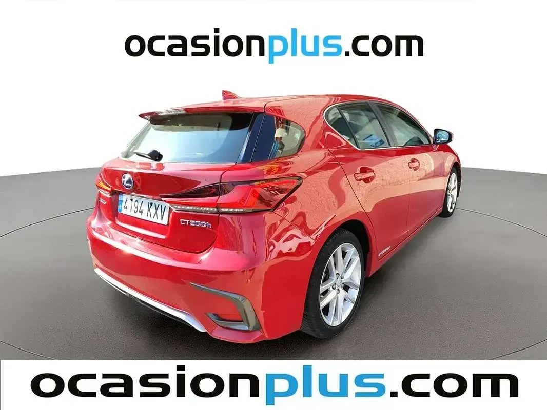 Usado Lexus CT200h Executive Line 136 CV (100 kW) 2019 Rojo Utilitario