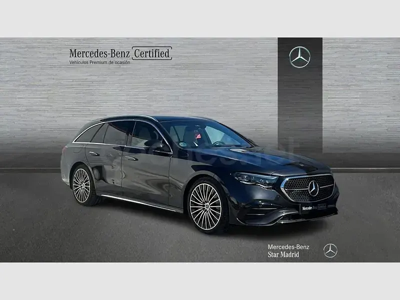 Usado Mercedes E220 197 CV (144 kW) 2025 Gris / plata Familiar