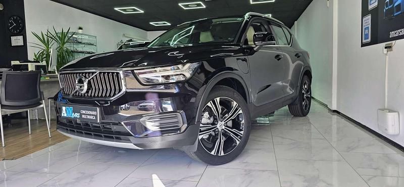 Begagnad Volvo XC40 R-Design 261 HK (191 kW) 2021 Svart SUV