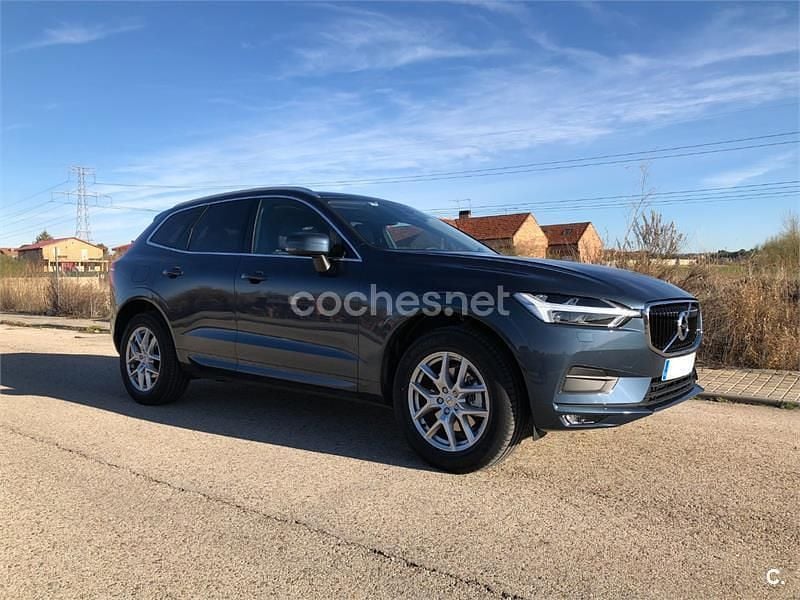 Usado Volvo XC60 Momentum 190 CV (139 kW) 2018 Azul SUV