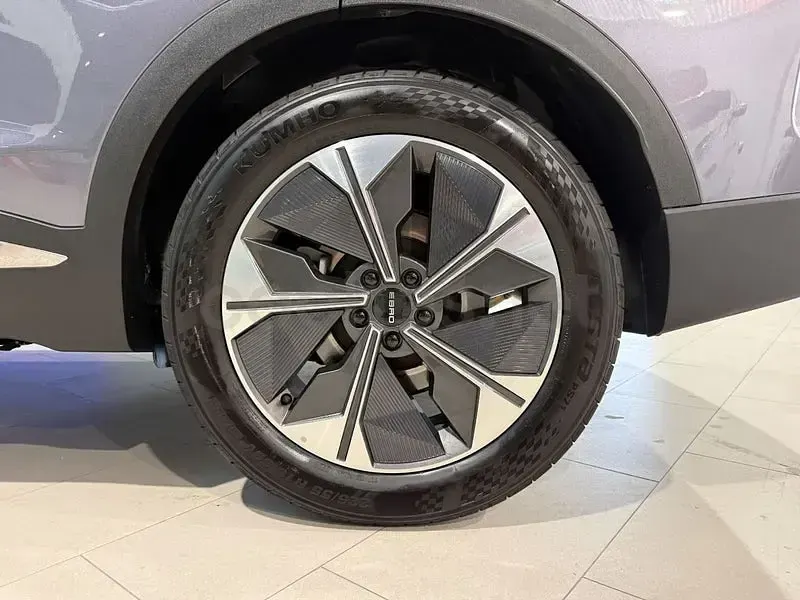 Usado Ebro s700 Luxury 147 CV (108 kW) 2025 Gris / plata SUV