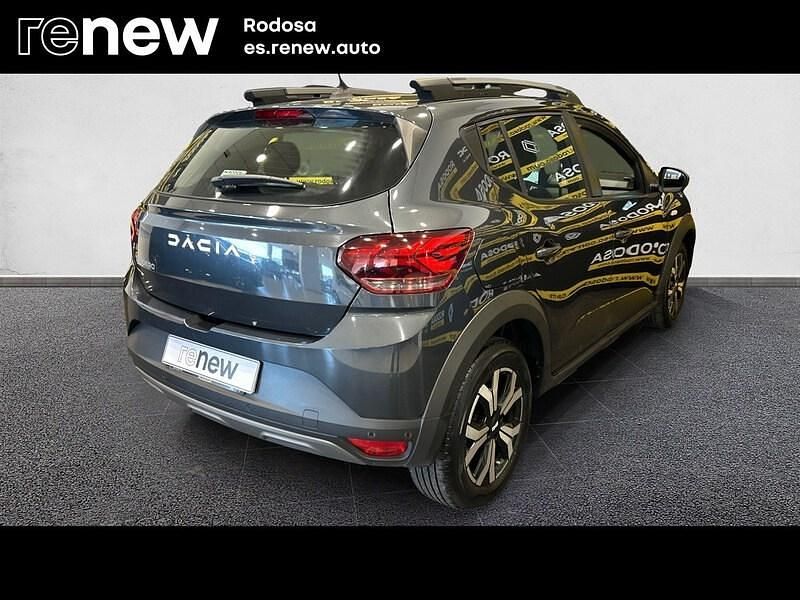 Używany Dacia Sandero Expression 100 KM (73 kW) 2023 Szary Sedan/Limuzyna