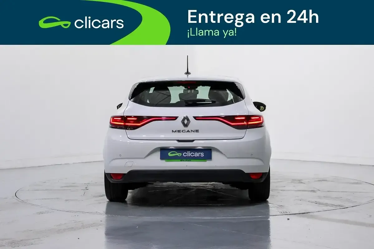 Usado Renault Mégane II Business 115 CV (84 kW) 2022 Blanco Berlina