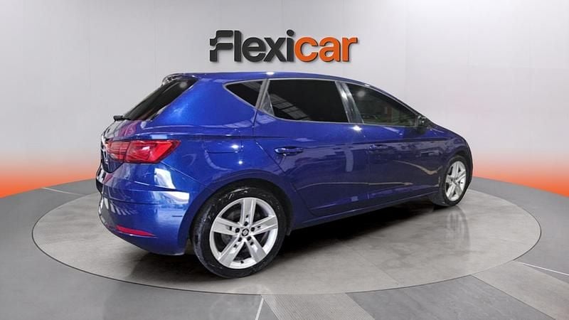 Usado Seat Leon FR 150 CV (110 kW) 2018 Violeta Berlina