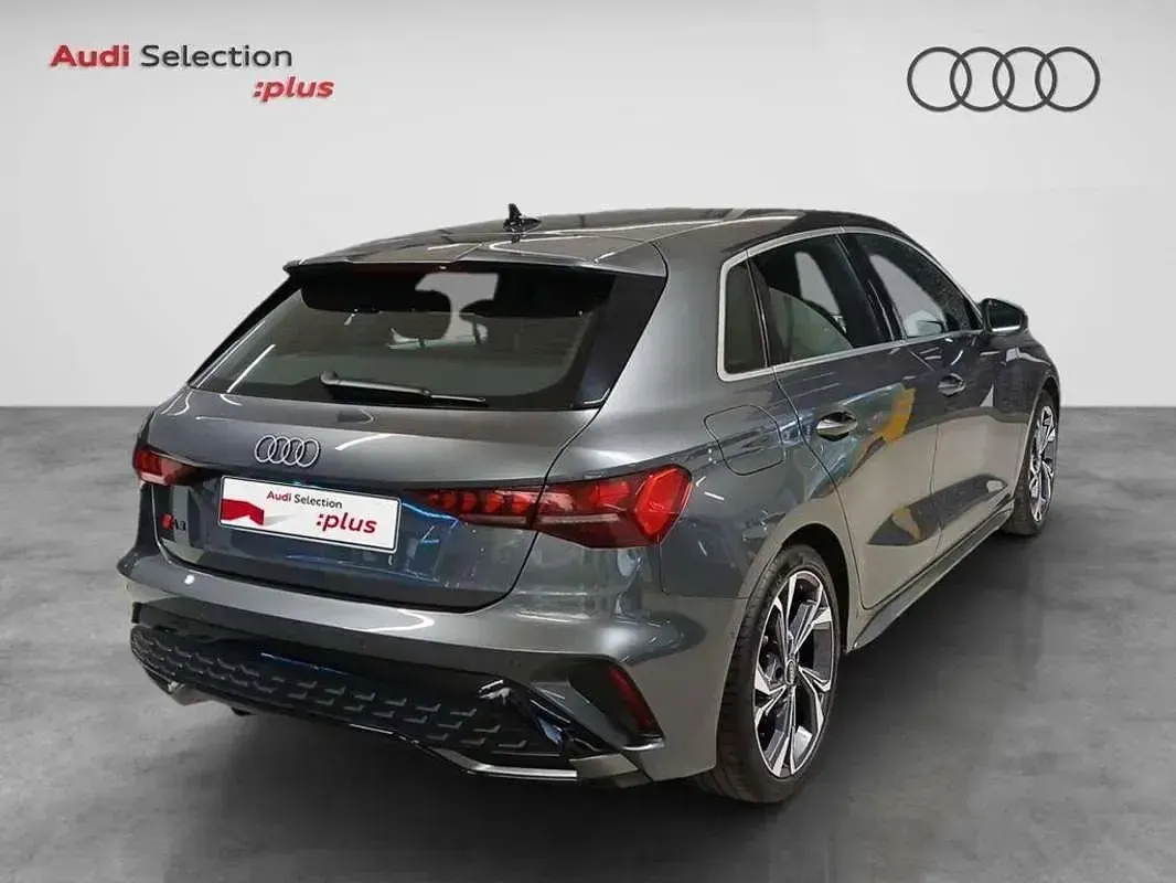 Usado Audi A3 Sportback e-tron S-Line 204 CV (150 kW) 2025 Gris Utilitario