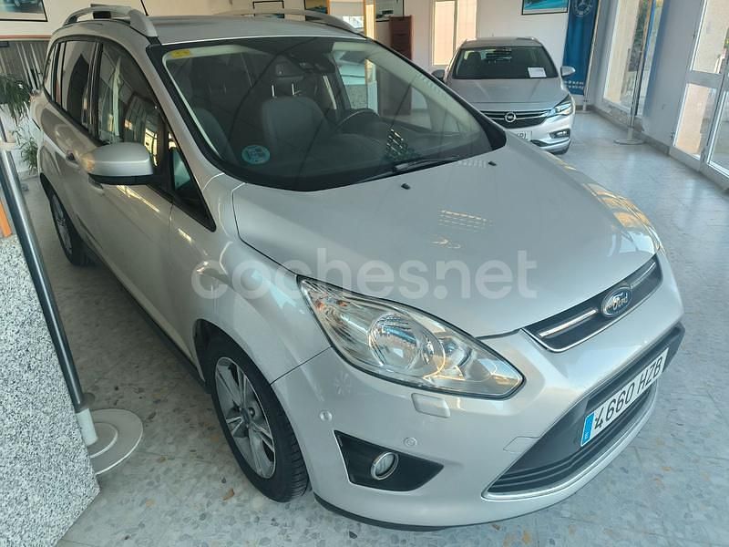 Usado Ford Grand C-Max 125 CV (91 kW) 2014 Gris / plata Monovolumen