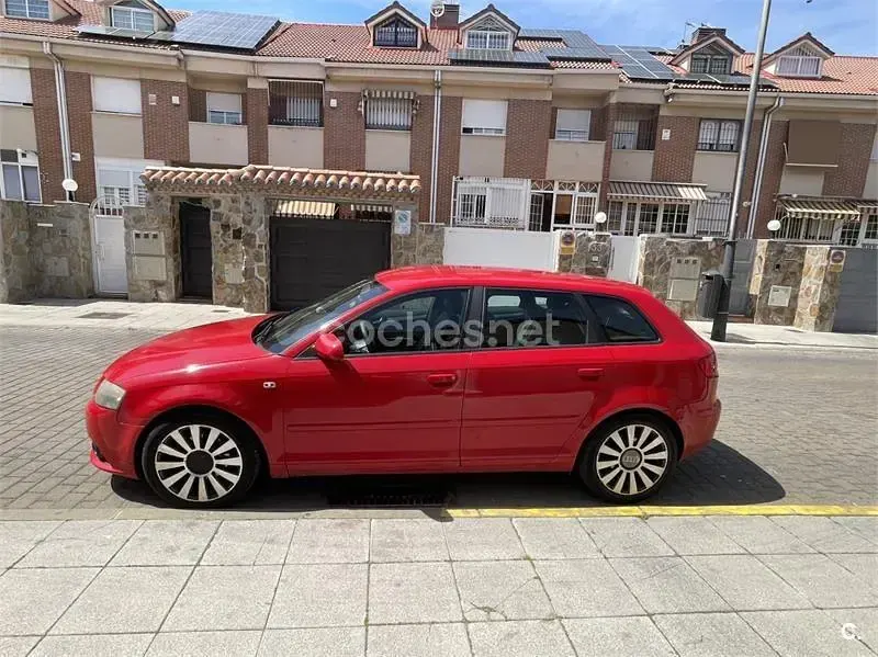 Usado Audi A3 Ambiente 140 HP (102 kW) 2007 Vermelho Citadino
